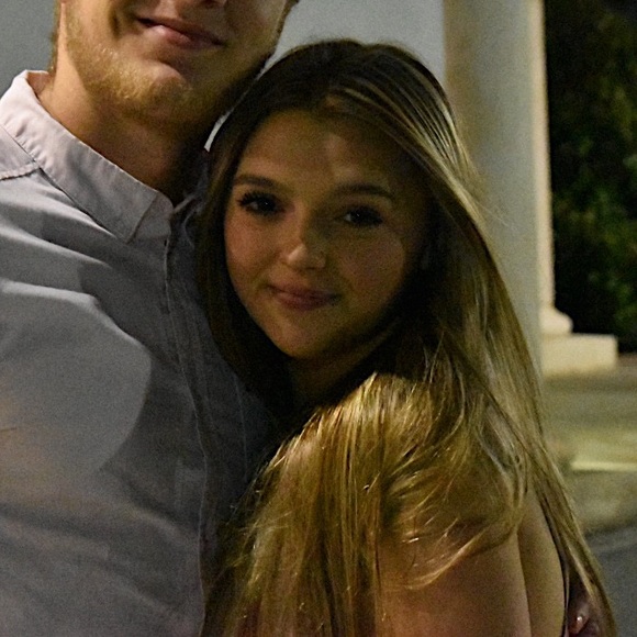 Meet your Posher, Ashlyn - Picture 1 of 1